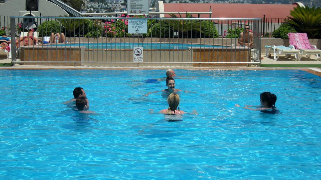 Ozukara Apart 2 Gumbet Bagian luar foto